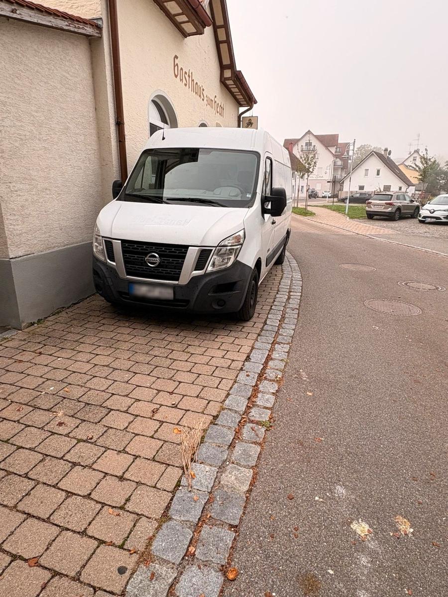 Nissan NV400