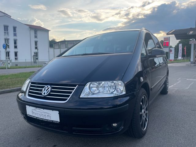 Volkswagen Sharan Trendline/SITZHEIZ./NAVIGATION/ALUFELGEN