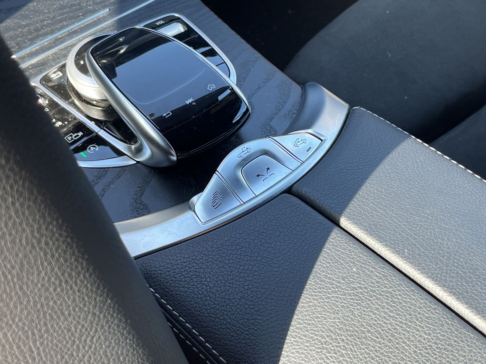 Fahrzeugabbildung Mercedes-Benz C 200*AMG-Line*SHZ*Navi*LED*Kamera*ACC**