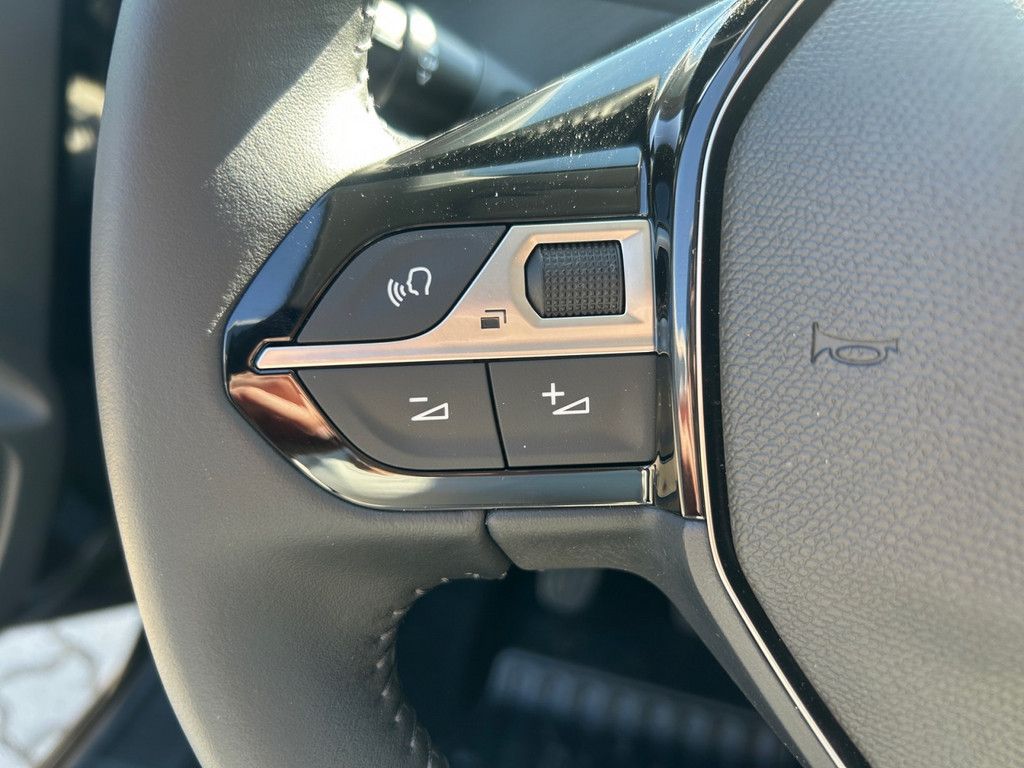 Peugeot 208 - Bild 19