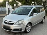 Opel Zafira 2.2l Automatik, 7-Sitzer, TÜV Neu - Opel Zafira Gebrauchtwagen in Dresden