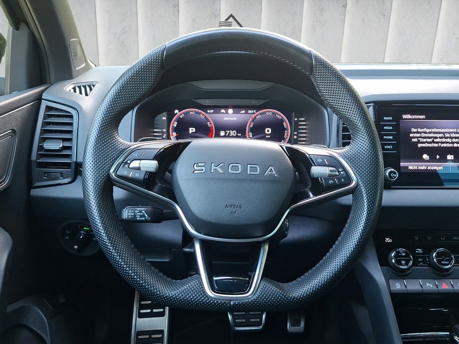 Fahrzeugabbildung SKODA Karoq Sportline*DSG*ViCo*PDC*Kamera*ACC**