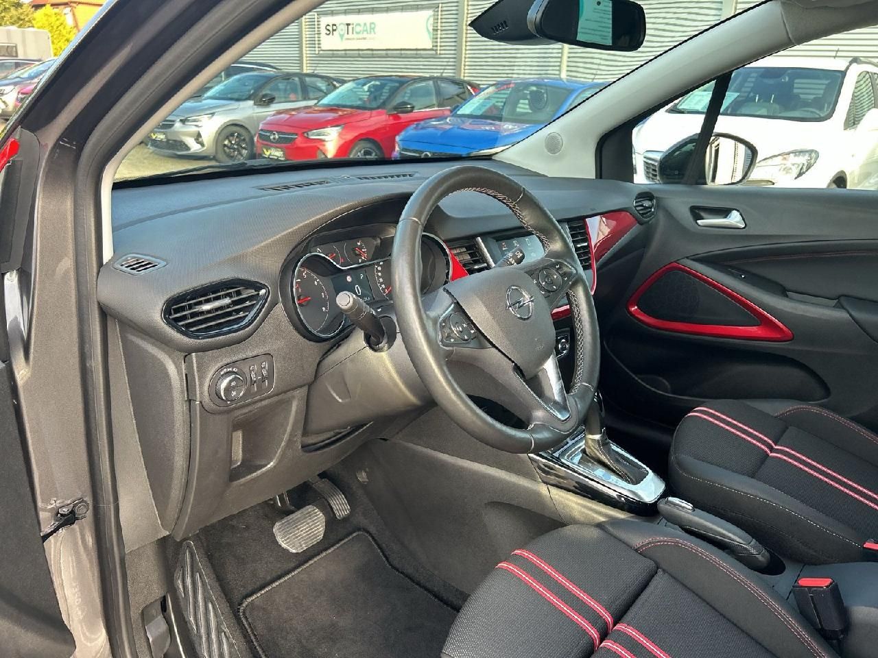 Fahrzeugabbildung Opel Crossland GS Line, AHK, Allwetter
