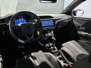 Fotografie 14 des Opel Corsa 1.2 Direct Injection Turbo GS