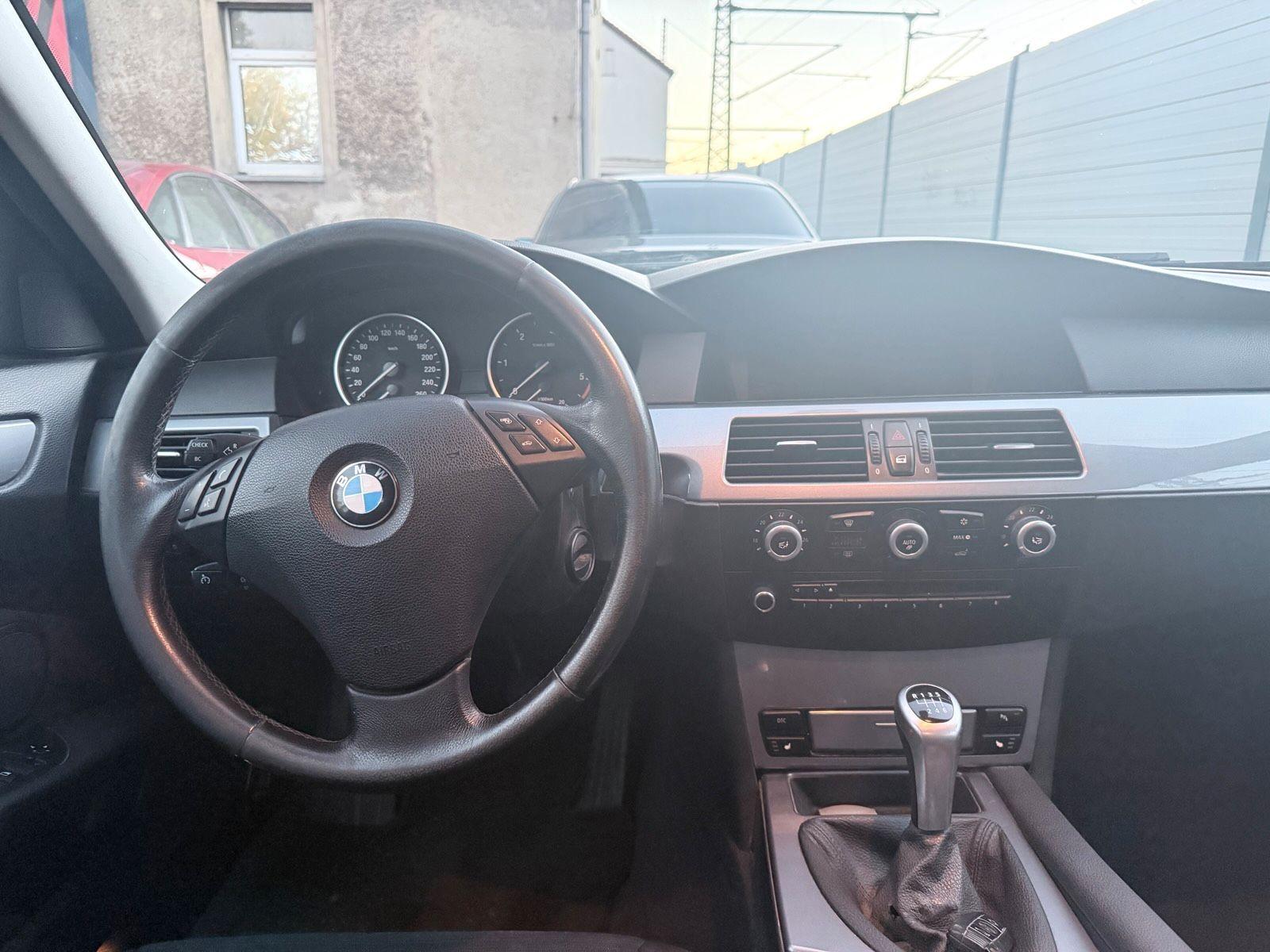 BMW 520 2010 — photo 8