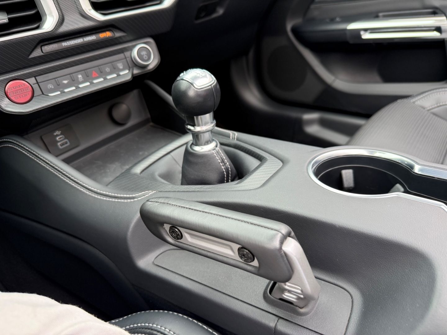 Fahrzeugabbildung Ford Mustang 5.0 V8 Convertible GT Tiefer  Klimasitze