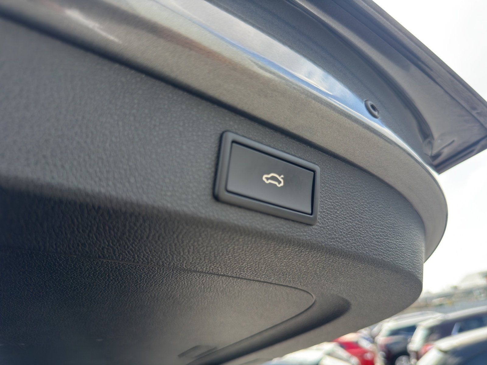 Fahrzeugabbildung SKODA Kodiaq 2.0 TDI Sportline 4x4/ST-HZ/KAMERA/ACC/7S