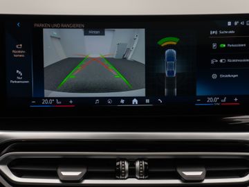 Fahrzeugabbildung BMW i4 eD35 Gran Coupé Glasdach Kamera DAB H/K Komfo