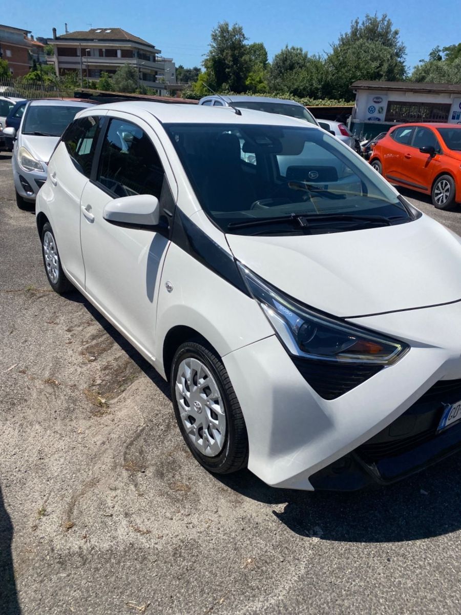TOYOTA Aygo