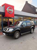 Nissan Pathfinder 2.5dCi PLATINUM 4WD Automatik 7Sitzer - gebrauchte Nissan Pathfinder aus dem Jahr 2012