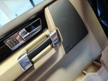 Land-Rover Discovery - 11