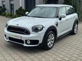 MINI Countryman S Autom.*NAVI*RüKAMERA* - MINI Countryman Serie mit Benzin-Antrieb: Automatik