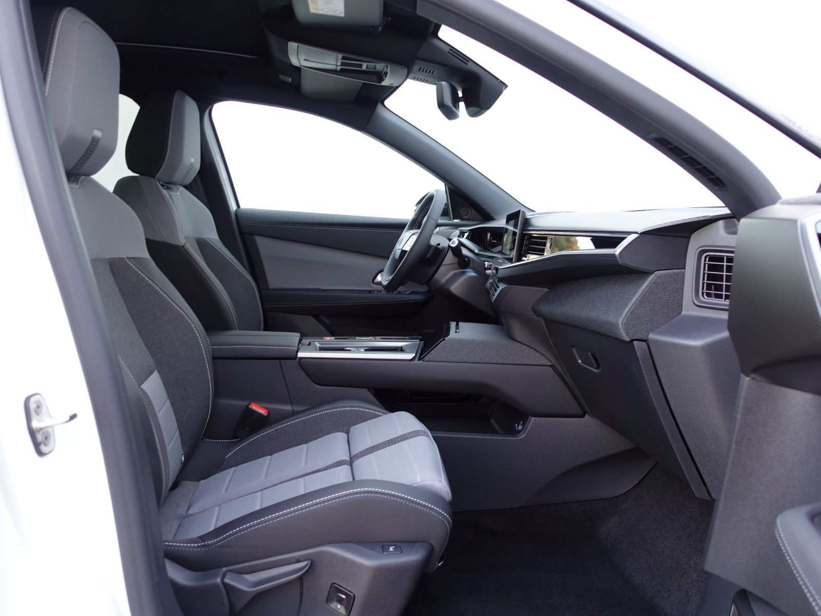 Fahrzeugabbildung Opel Grandland GS,Autom.Navi,Sitzh,Schiebedach,Headup