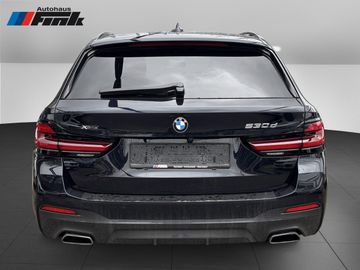BMW 530d xDrive Touring A M Sportpaket Head-Up DAB