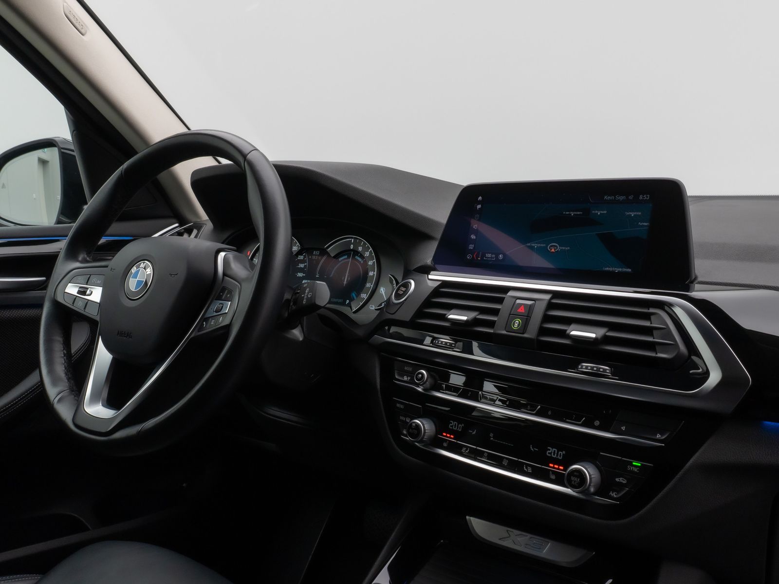 Fahrzeugabbildung BMW X3 xD30e xLine Kamera DAB HiFi Komfort Sport LED