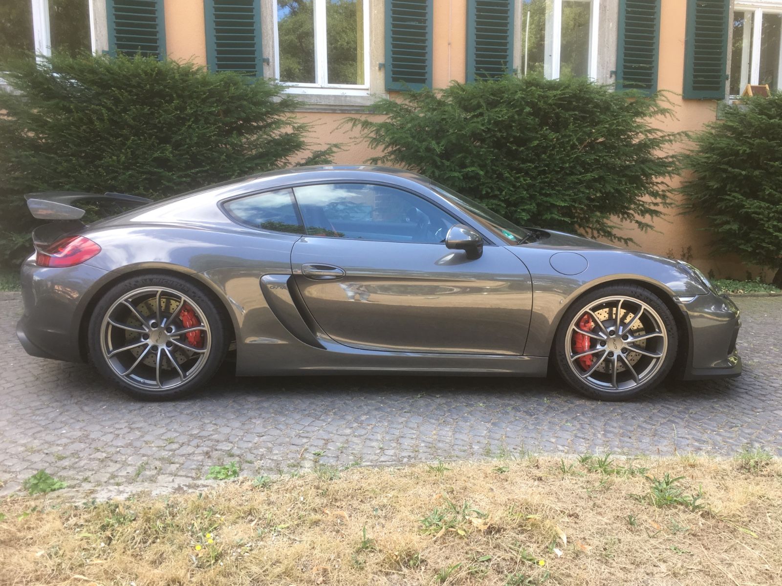 PORSCHE GT4 - Approved 1.Hd Schalensitz Navi Klima      