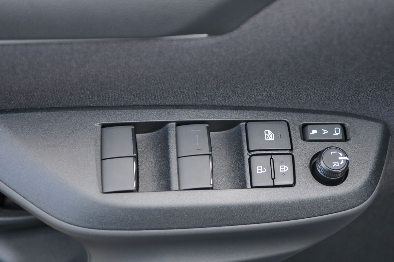 Mazda 2 Hybrid - Bild 19