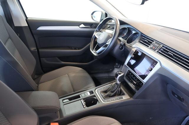 Volkswagen Passat 2.0 TDI ACC+KAM+LED+CARPLAY