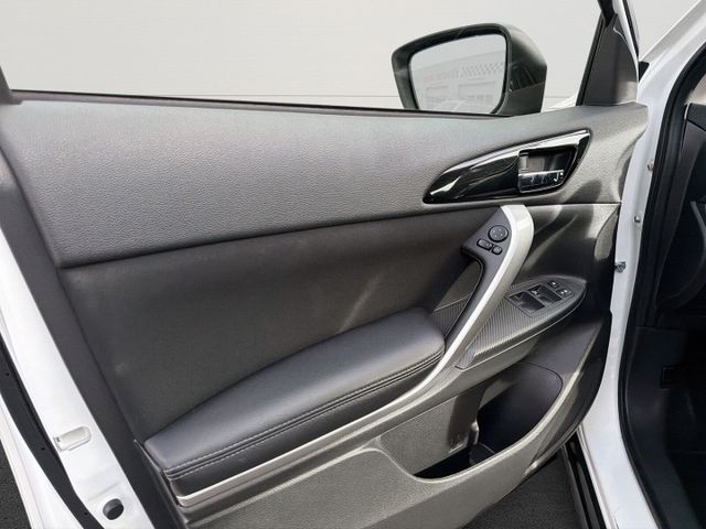 Mitsubishi Eclipse Cross Basis Hybrid 4WD
