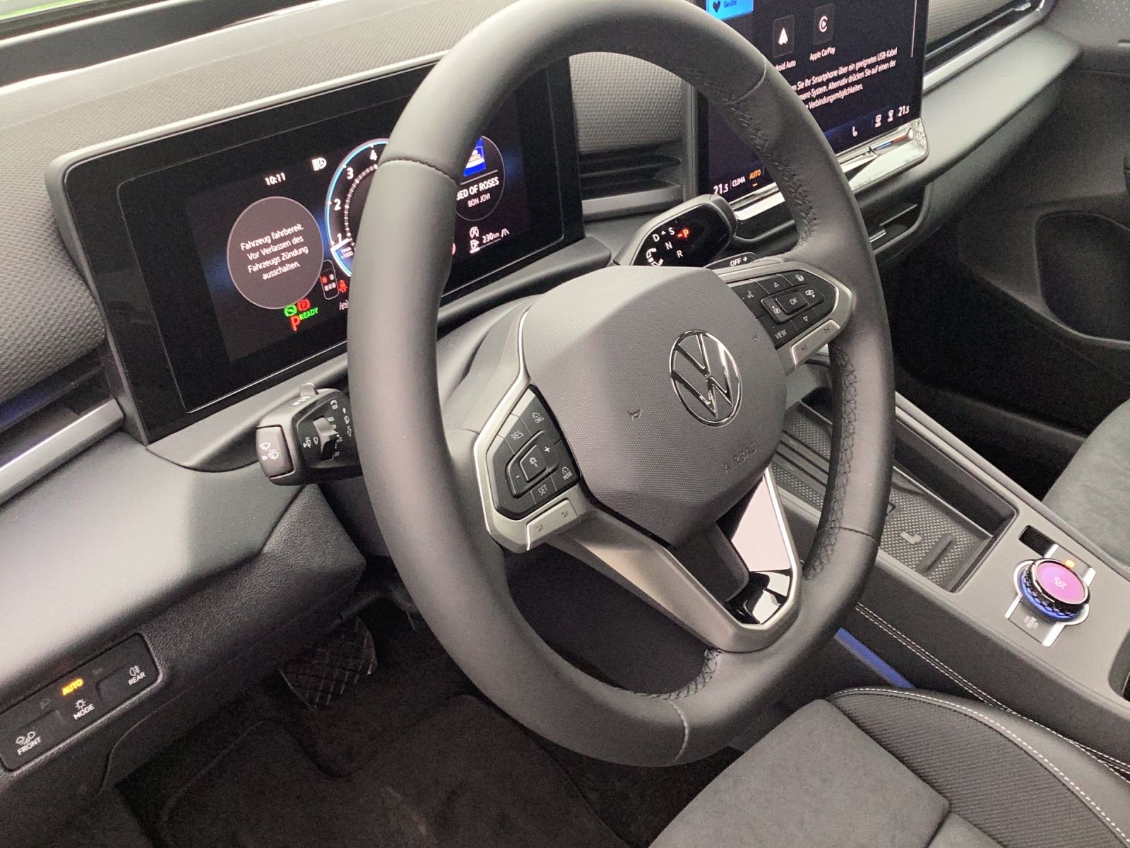 Fahrzeugabbildung Volkswagen T-Roc Style AHZV NAVI LED DAB ACC