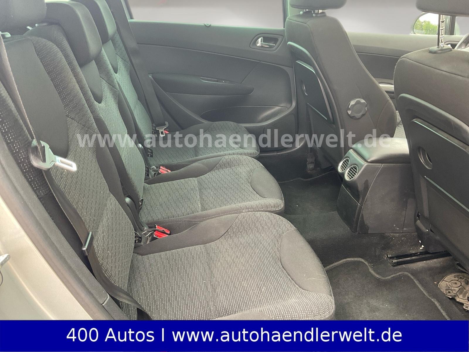 Peugeot 308 2010 — photo 12