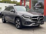 Mercedes-Benz GLA 220 d 4Matic*PANORAMA*360°KAMERA* - Mercedes-Benz GLA 220: Limousine