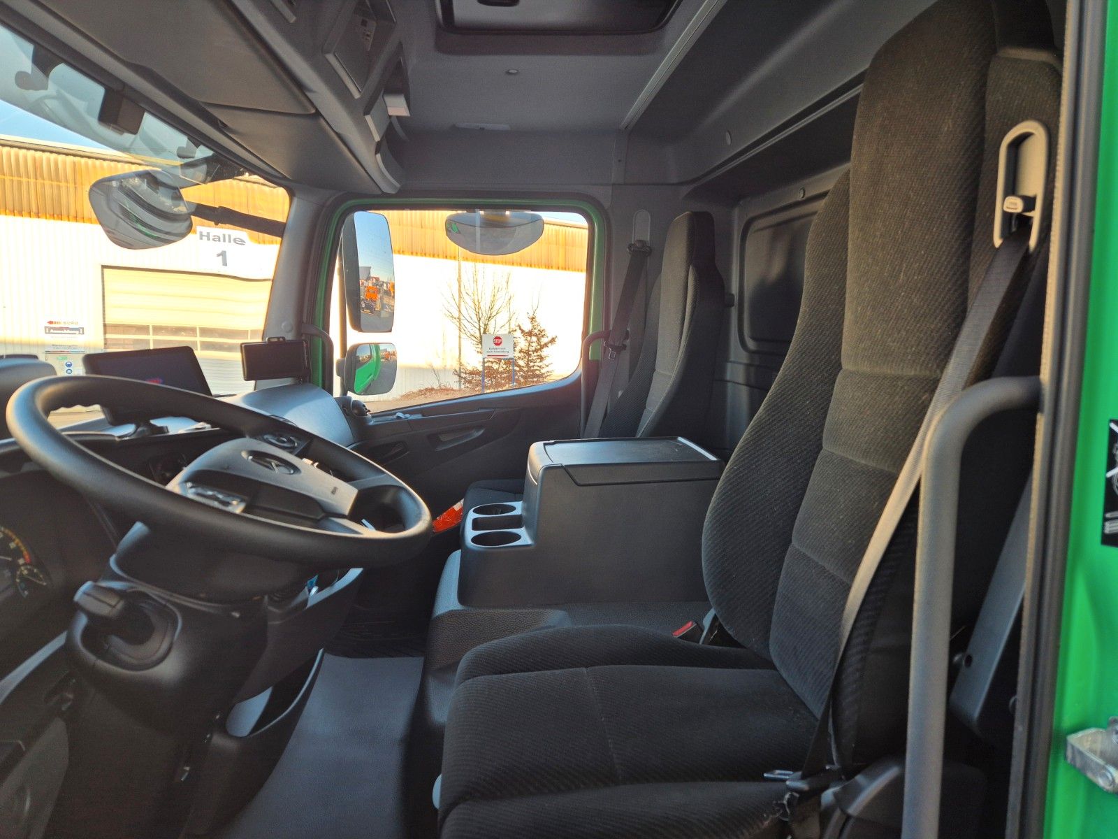 Fahrzeugabbildung Mercedes-Benz Atego 1223 L LBW 2.000kg Tür Spoiler Klima