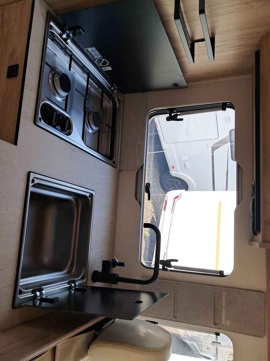 Fahrzeugabbildung Eura Mobil Profila RS PRS 695 EB Automatik + Mondial Paket