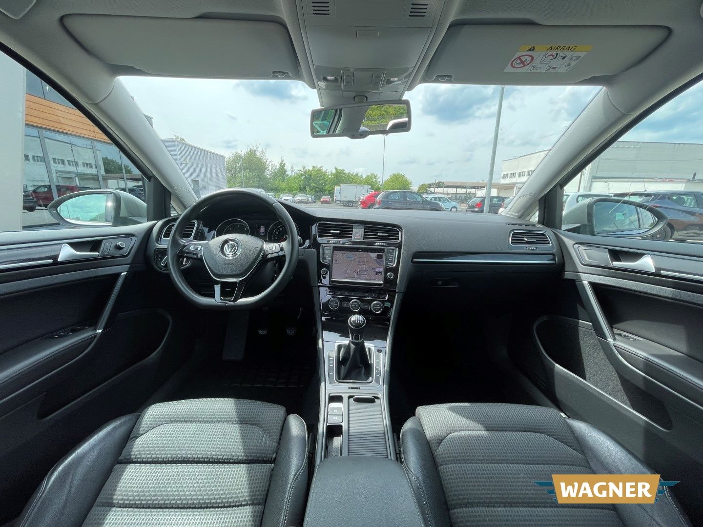 Fahrzeugabbildung Volkswagen Golf VII Highline BMT Klimaautomatik Bi-Xenon