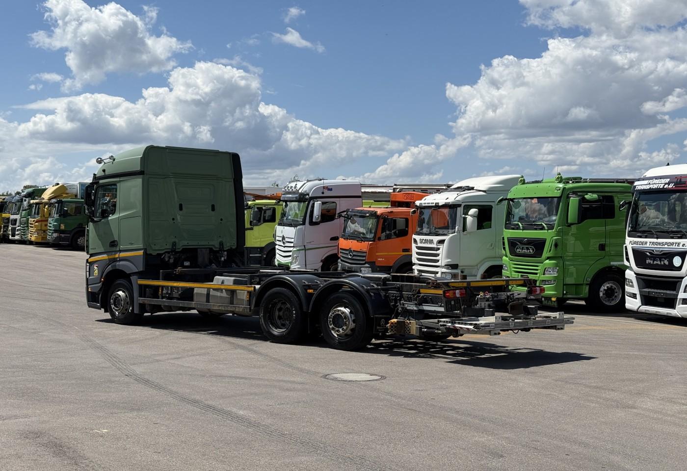 Mercedes-Benz  Actros 2542 6x2 BDF+HB / Swiss-Vehicle