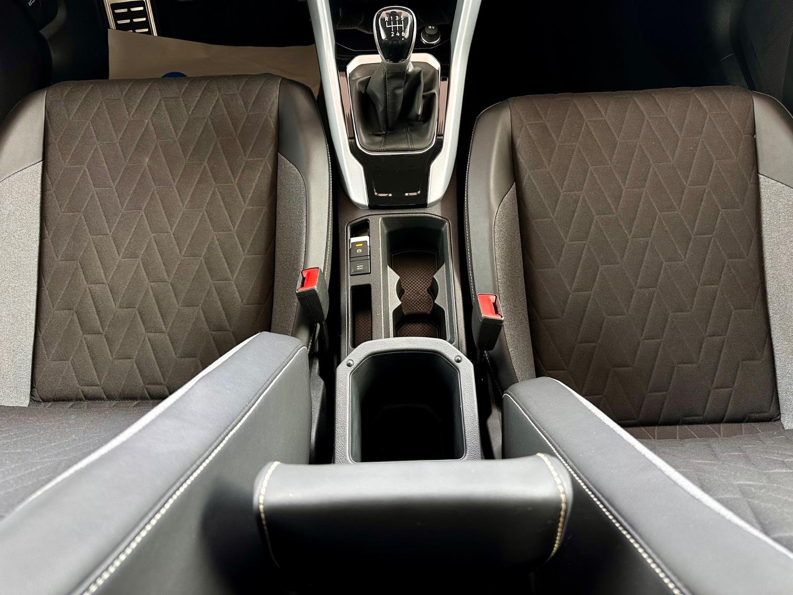 Volkswagen T-Roc Goal 1. Hand LED Apple/Android Play, миниатюра 18
