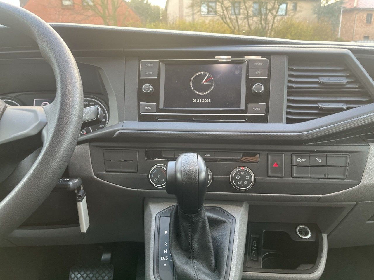 Volkswagen T6 Kombi - Bild 12
