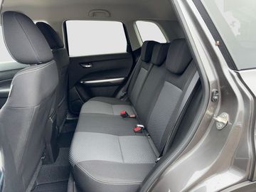 Fotografie 13 des Suzuki Vitara 1.4 Hybrid 'Comfort' | LED | NAVI
