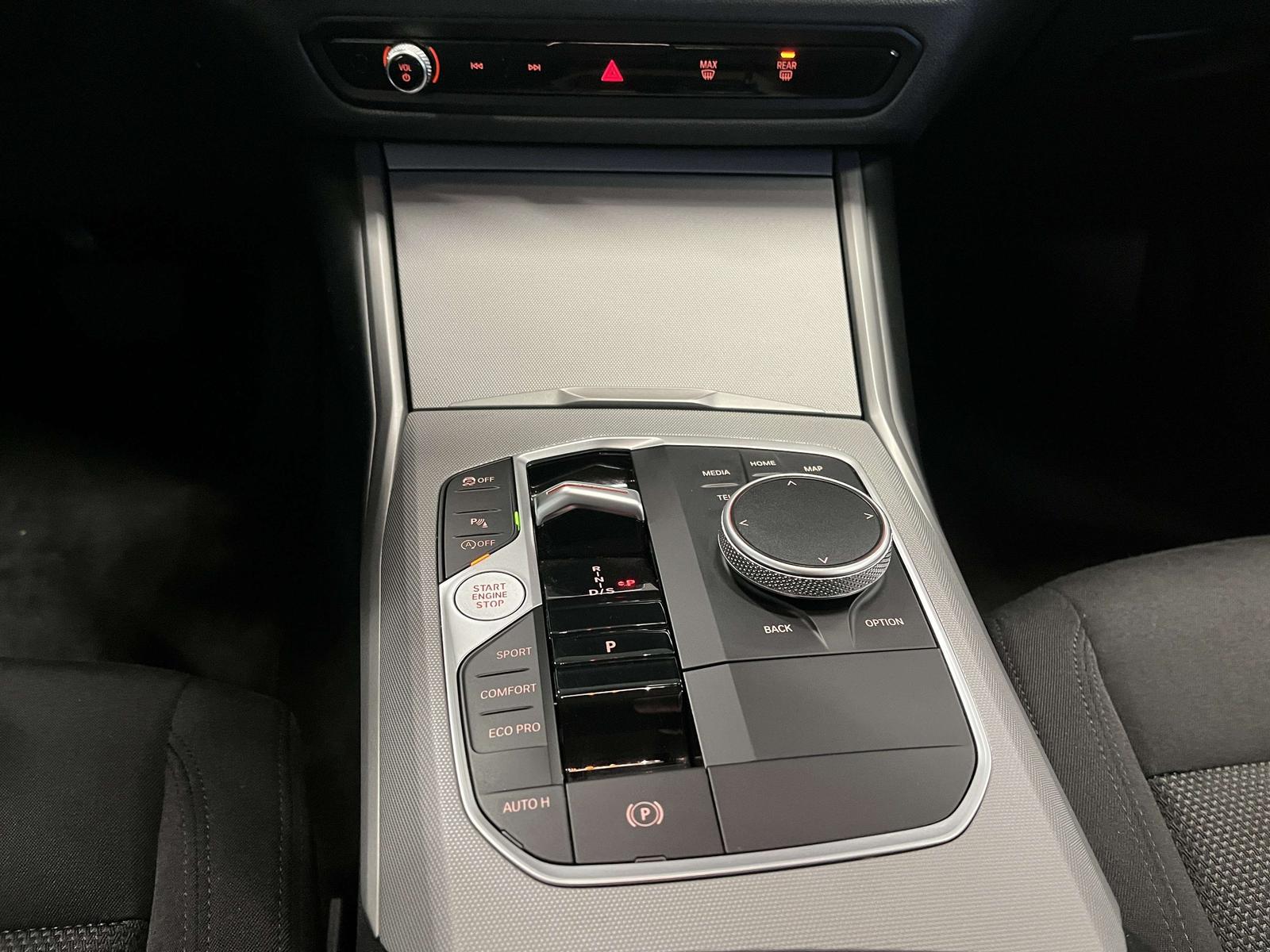BMW 320 i Touring, миниатюра 13
