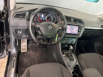 Volkswagen Tiguan - 10