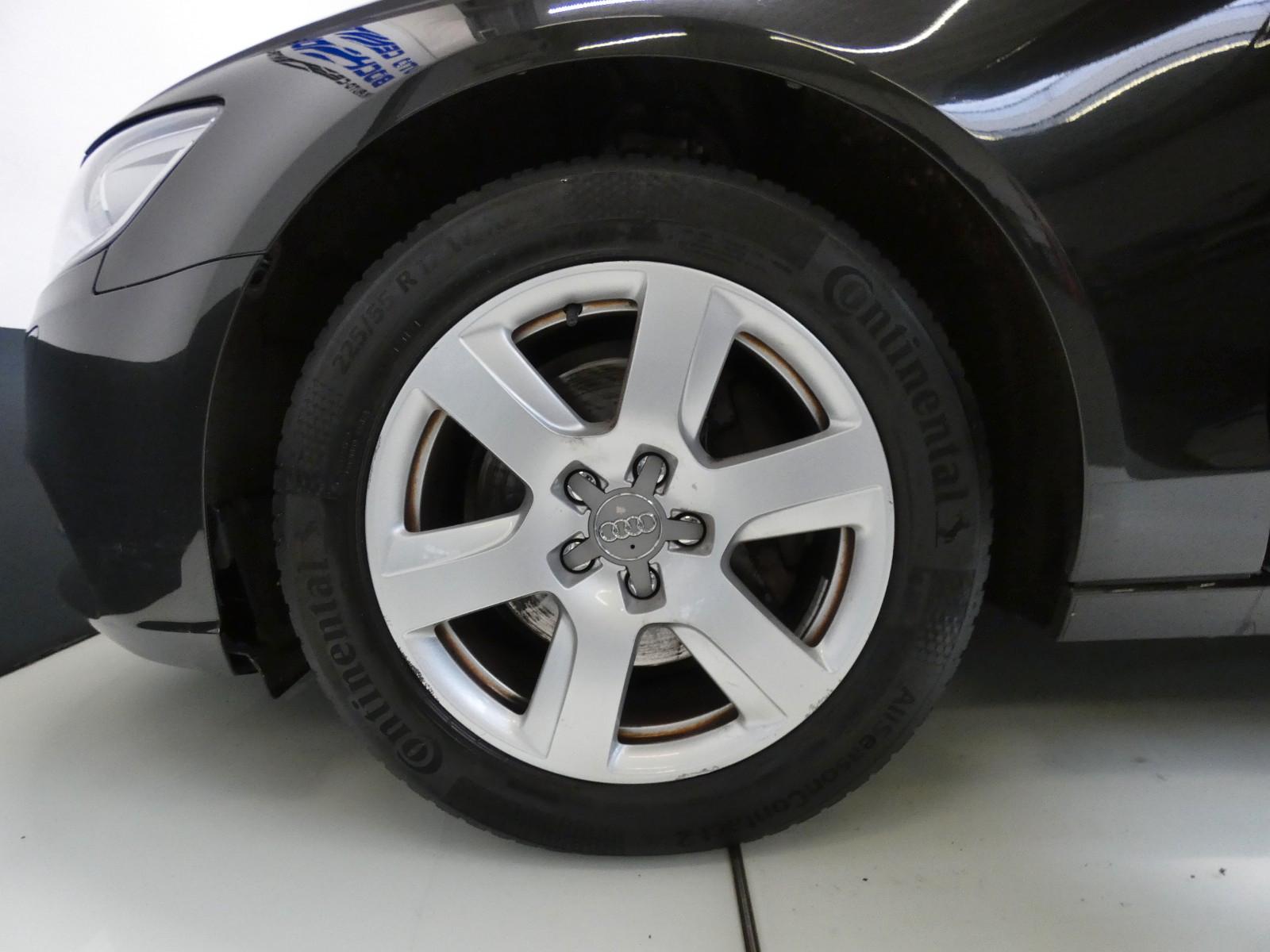 Audi A6 Avant 3.0 TDI*NaviMMI*Leder*Xenon*PDC*Kamera