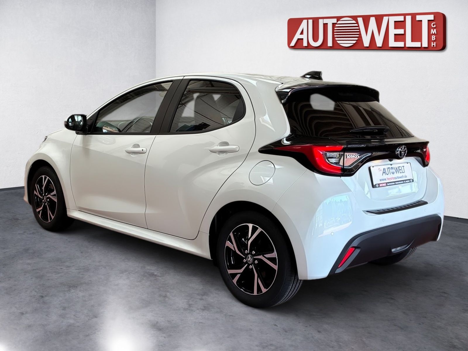 Fahrzeugabbildung Toyota Yaris 1.5 Teamplayer Safety P, Comfort P.