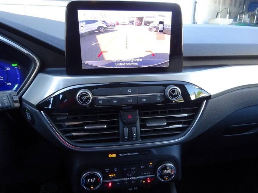 Fahrzeugabbildung Ford Kuga 2.5 Duratec Plug-in-Hxbrid PHEV Titanium