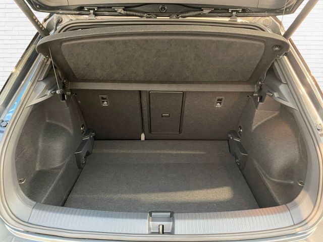 Fahrzeugabbildung Volkswagen T-Roc R-Line KLIMA LED NAVI
