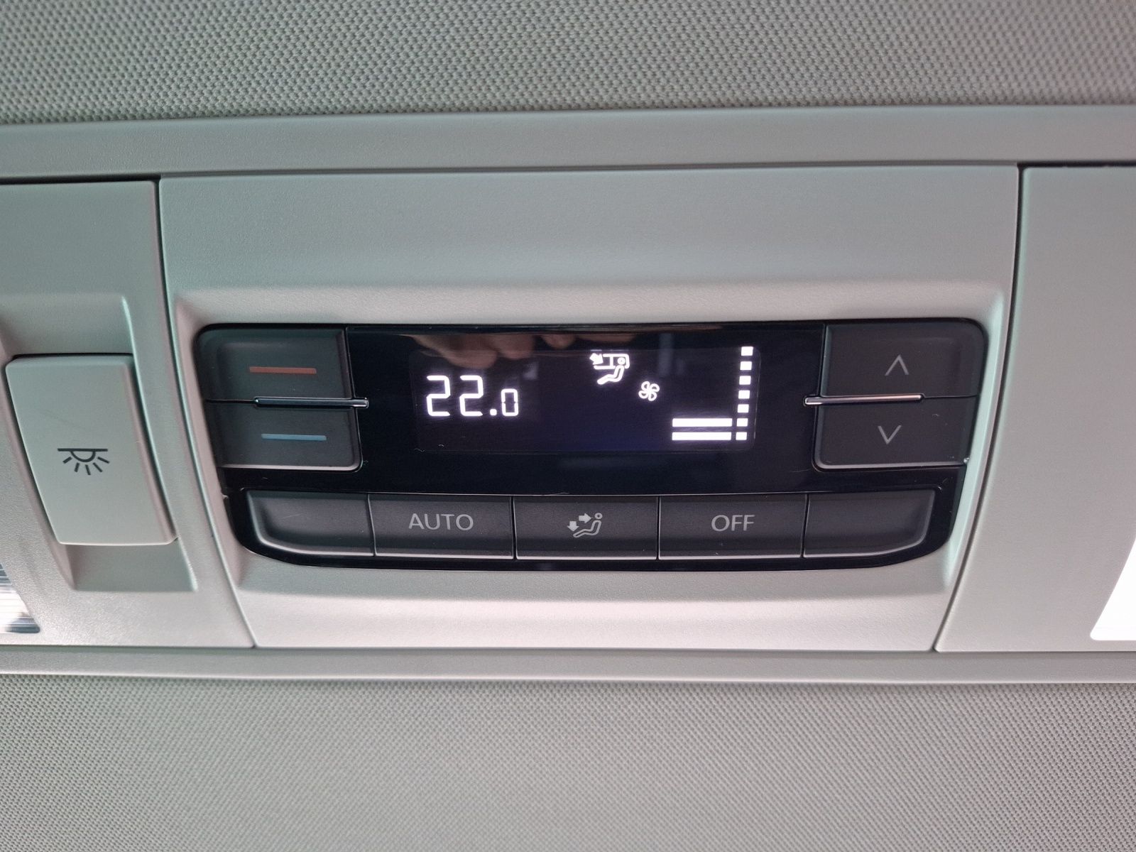 Fahrzeugabbildung Volkswagen T6 Multivan T6.1 TDI Gen Six 4M STH AHK LED Navi