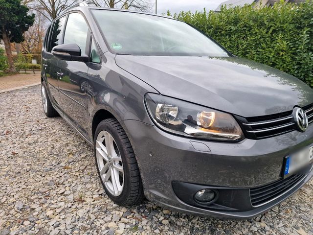 Volkswagen VW Touran 1.6TDI STYLE 7 SITZE