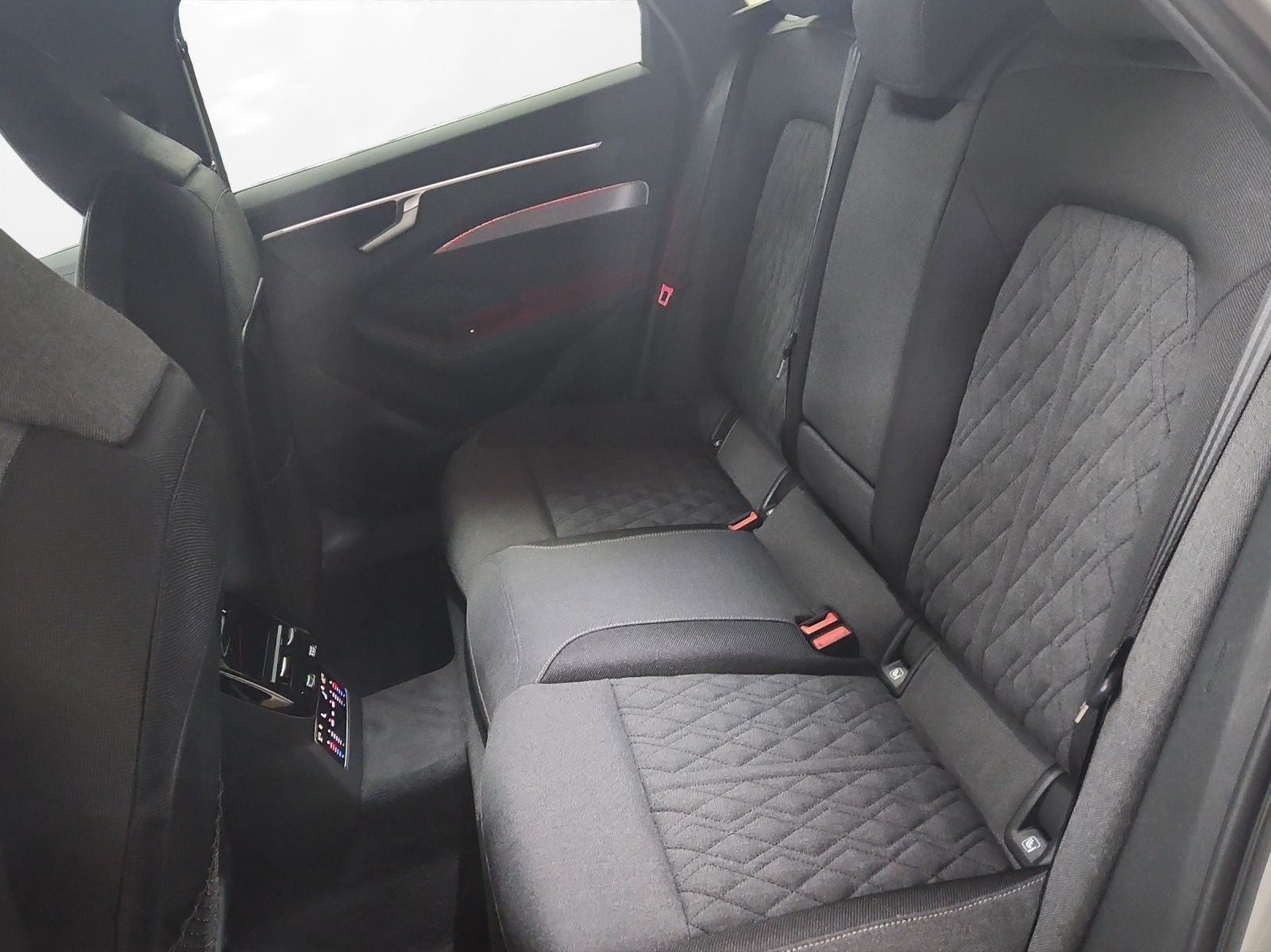Audi A6 - Bild 19