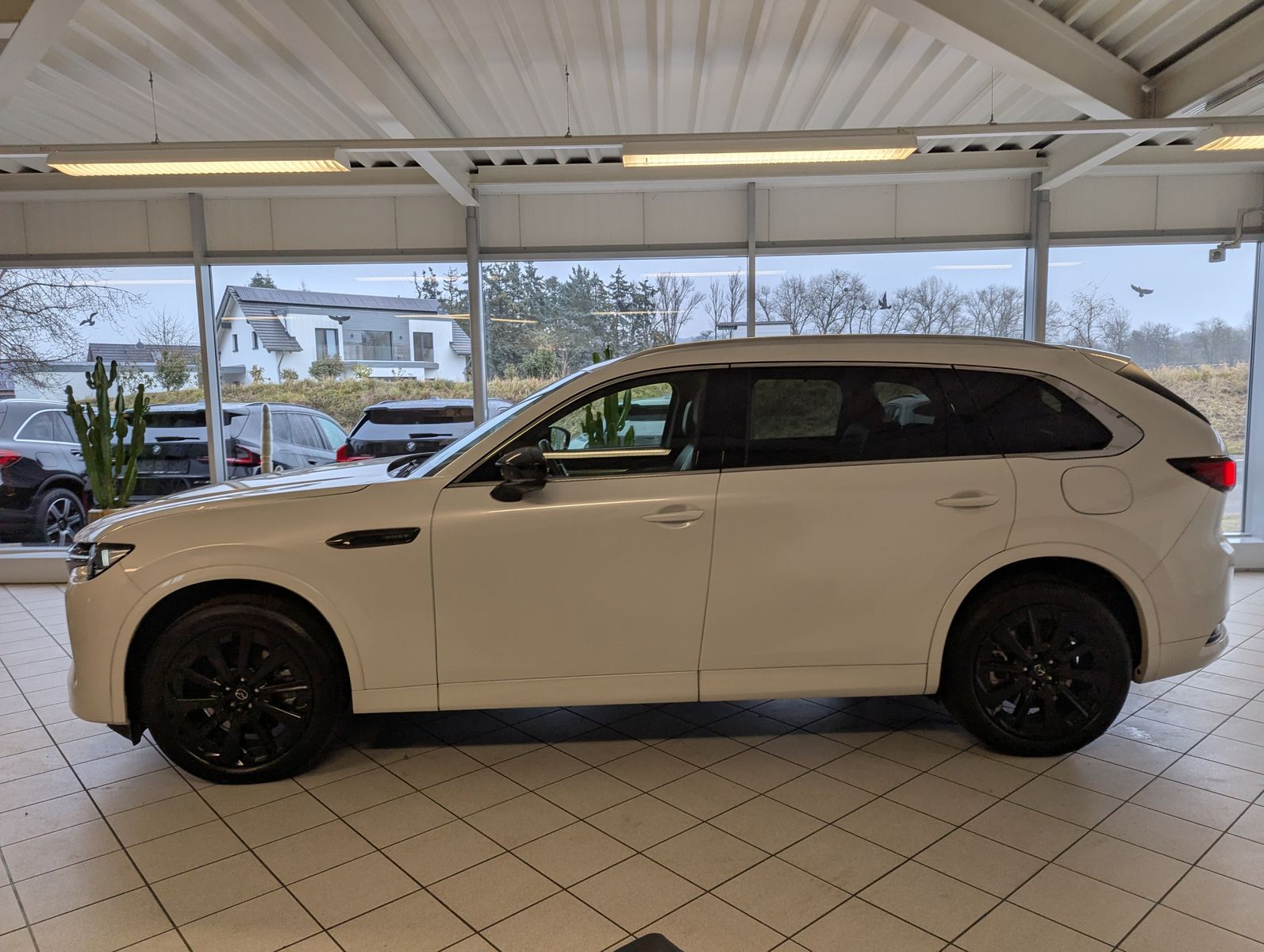 MAZDA CX-80 2.5 SKYACTIV PHEV 327 HOMURA+ 7-Sitze Pano - Image 4