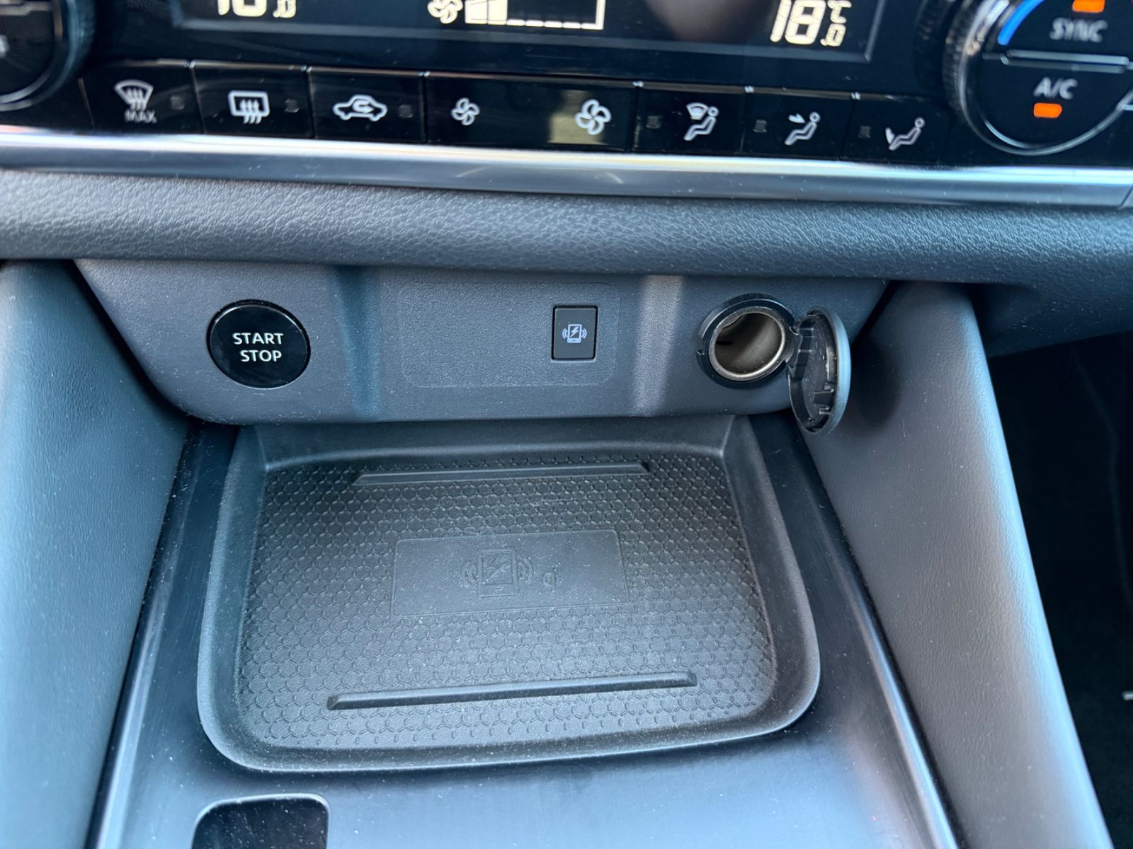Fahrzeugabbildung Nissan Qashqai N-Connecta e-Power - nur 12.350 km !!!!