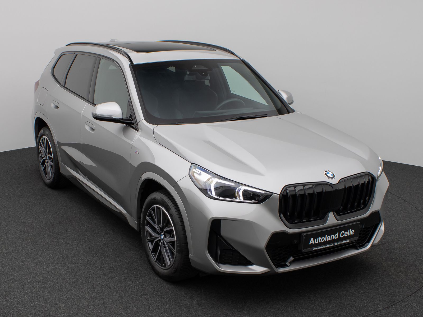 Fahrzeugabbildung BMW X1 sD20i M Sport Panorama Kamera DAB H/K Komfort