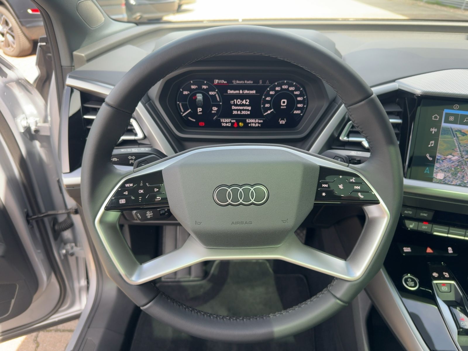 Fahrzeugabbildung Audi Q4 Sportback e-tron 50 quattro Alu Matrix-LED AH