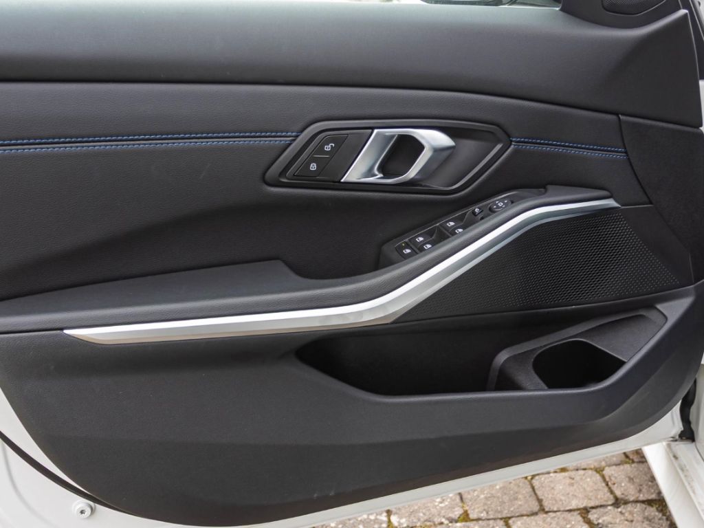 BMW 318 - Bild 7