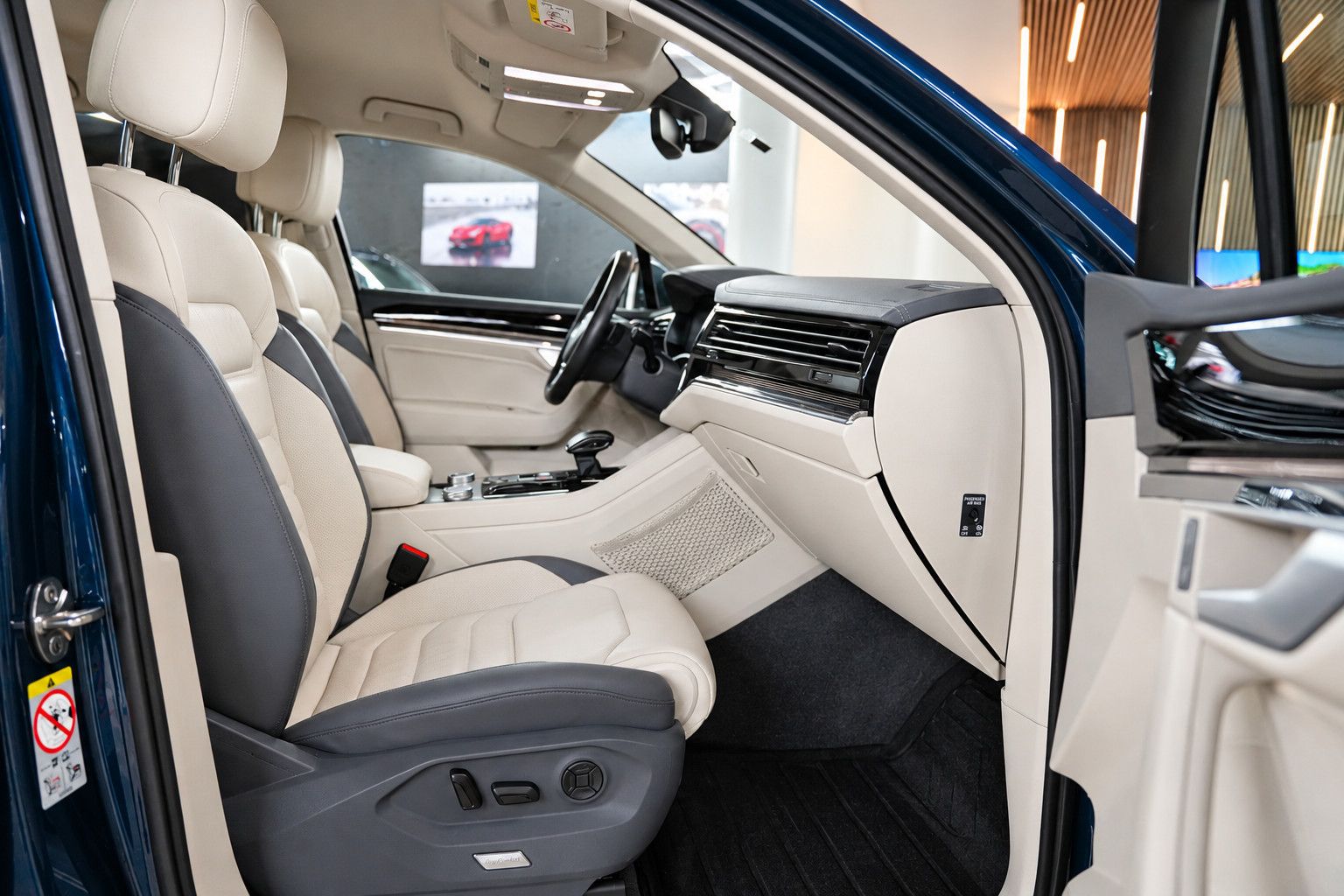 Fahrzeugabbildung Volkswagen Touareg Elegance 4Motion *InnovisionCockpit*LED