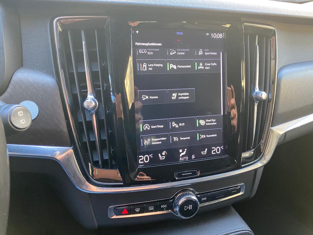 Volvo V90 Cross Country