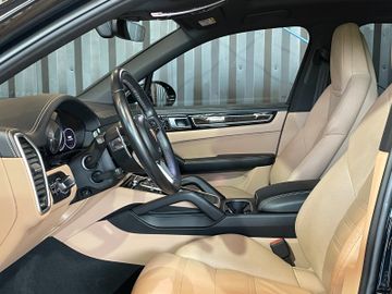 Porsche Cayenne - 6